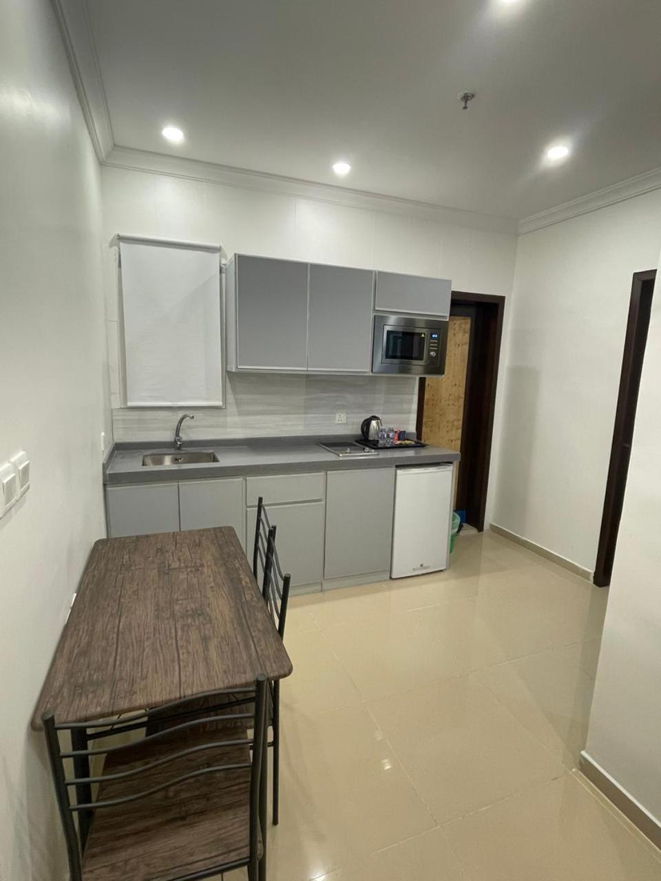 Al Manzil Almutmeez Aparthotel Jeddah Exterior foto