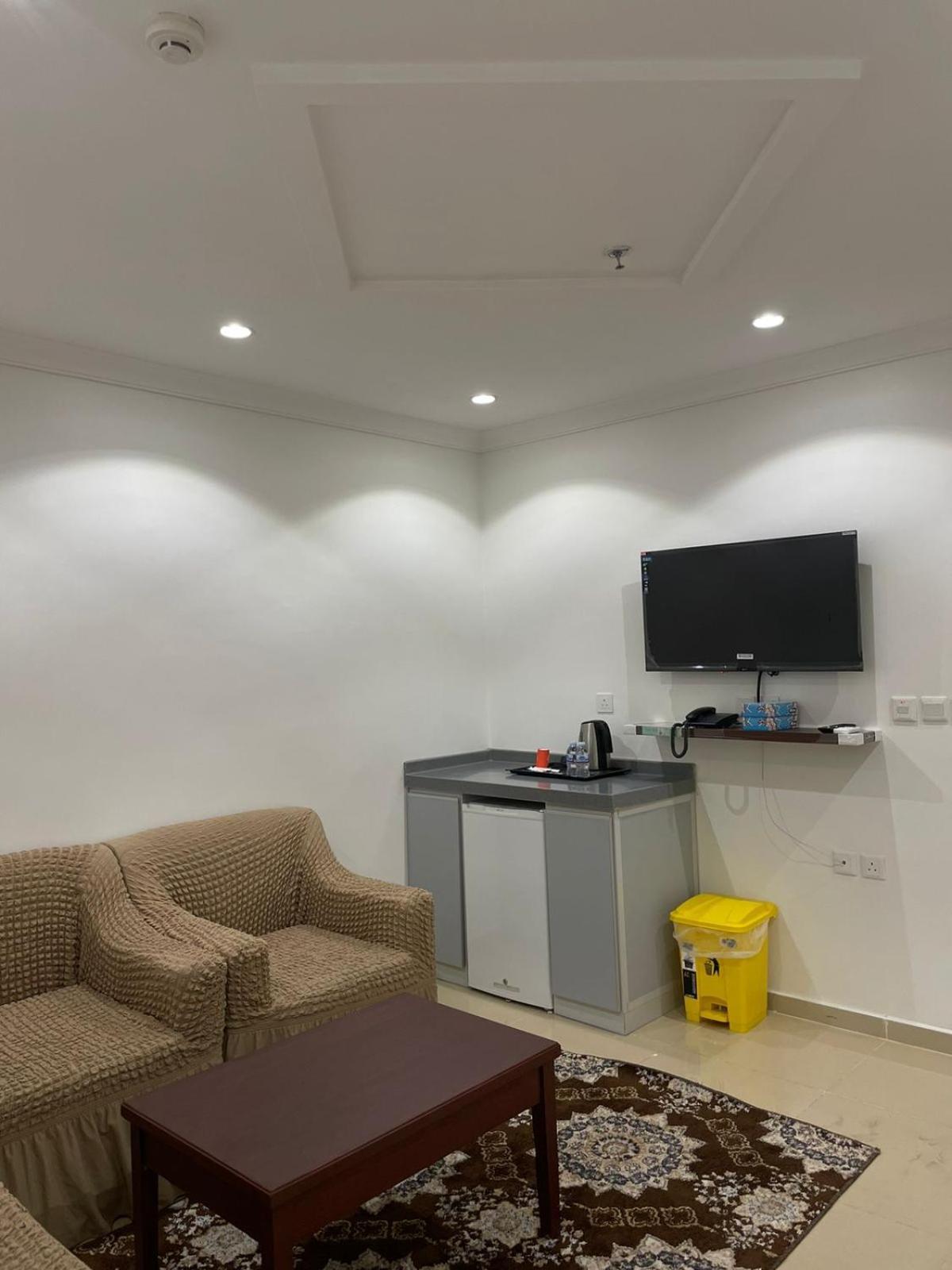 Al Manzil Almutmeez Aparthotel Jeddah Exterior foto