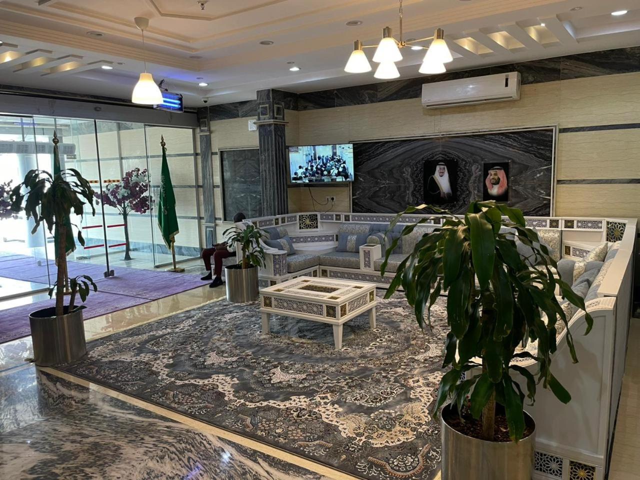Al Manzil Almutmeez Aparthotel Jeddah Exterior foto