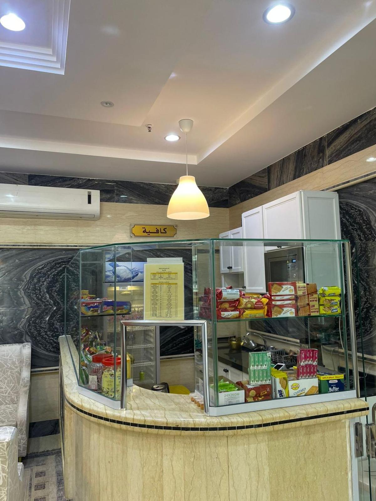 Al Manzil Almutmeez Aparthotel Jeddah Exterior foto
